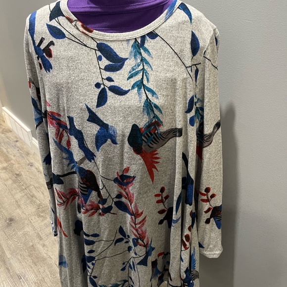 Papillion Tunic - Picture 1 of 2
